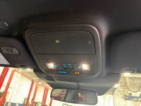 Used 2025 Ford Explorer ST AWD/4WD image 22