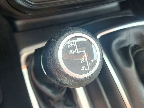 Used 2022 Jeep Gladiator Sport image 31