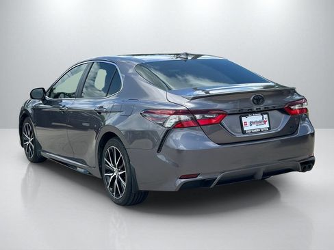 Used 2021 Toyota Camry SE FWD image 7