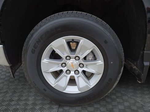 Used 2025 Chevrolet Silverado 1500 LT image 8