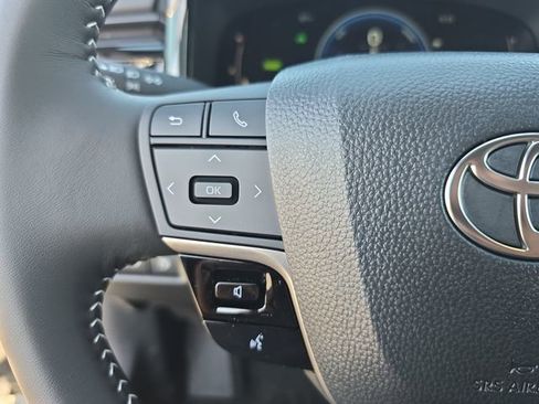 New 2026 Toyota Camry SE image 16