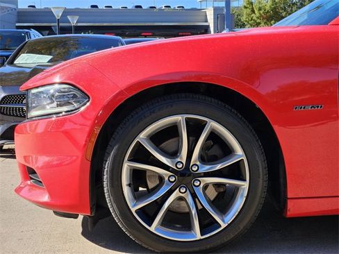 Used 2015 Dodge Charger R/T image 12