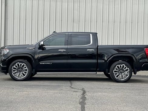 Used 2023 GMC Sierra 1500 Denali Ultimate AWD/4WD image 7