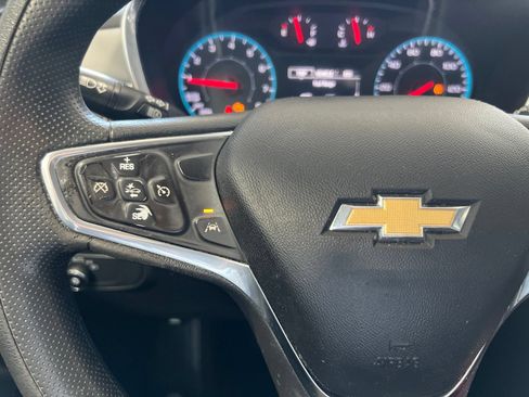 Used 2020 Chevrolet Equinox LS w/ LS Convenience Package FWD image 12
