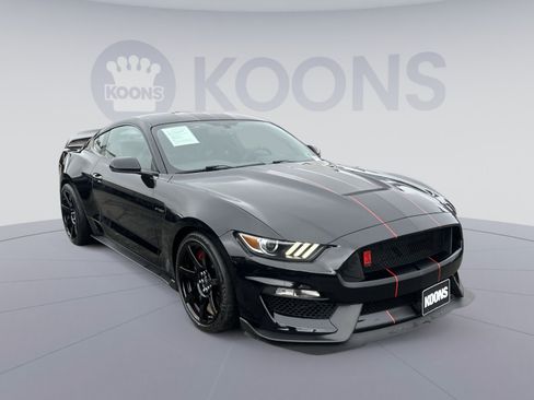 Used 2018 Ford Mustang Shelby GT350R w/ GT350R Equipment Group 920A RWD image 18
