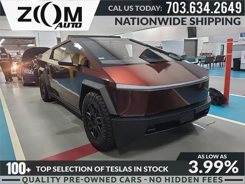 Used 2025 Tesla Cybertruck AWD Crew Cab image 1