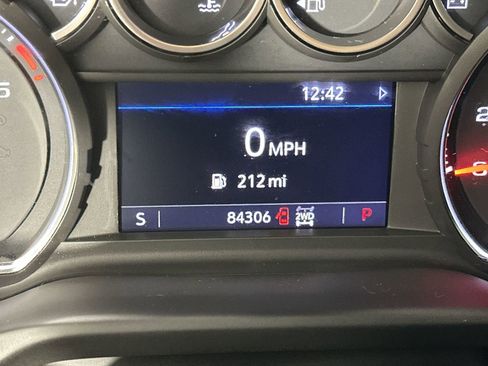 Used 2023 Chevrolet Silverado 2500 LT w/ Convenience Package image 19