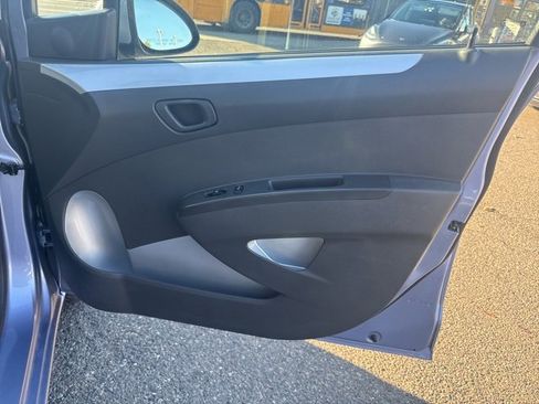 Used 2015 Chevrolet Spark LT image 23