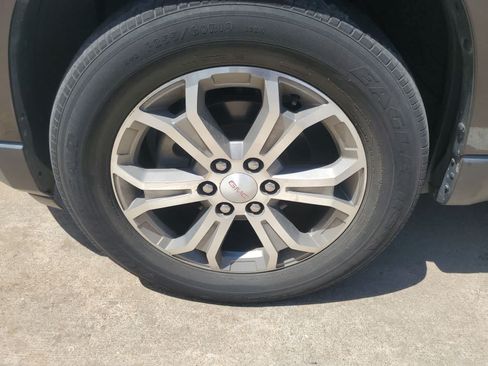 Used 2015 GMC Acadia SLT w/ Open Road Package FWD image 11