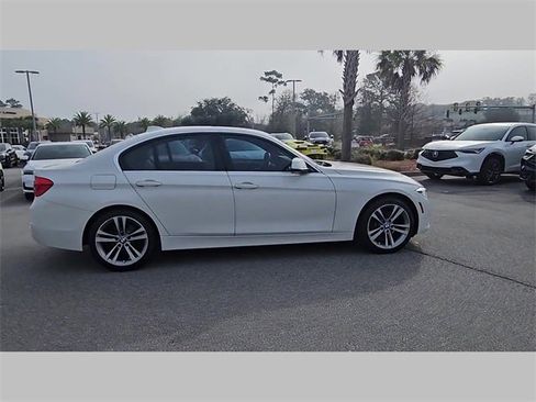 Used 2017 BMW 330i Sedan image 31