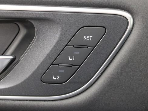 Used 2023 Nissan Rogue Platinum w/ Platinum Premium Package FWD image 20
