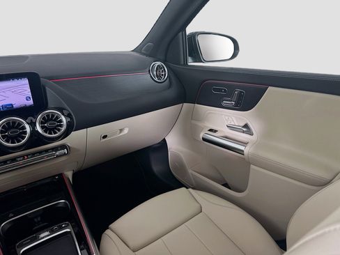 Certified 2026 Mercedes-Benz GLA 250 4MATIC image 30