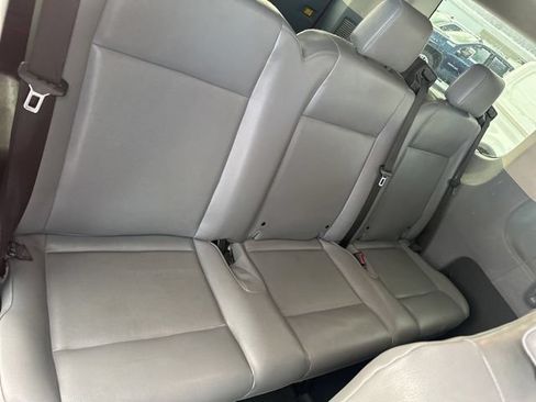 Used 2018 Ford Transit 150 XL RWD image 26