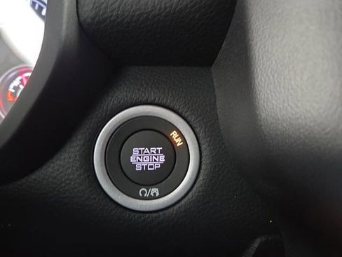 New 2026 RAM 1500 4x4 Crew Cab image 28