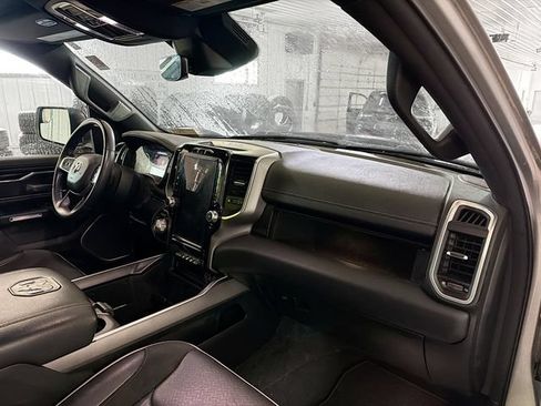 Used 2022 RAM 1500 Laramie w/ Night Edition AWD/4WD image 12