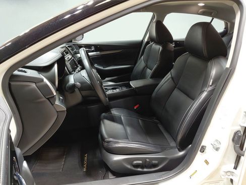 Used 2023 Nissan Maxima SV w/ Floor Mat Group FWD image 25