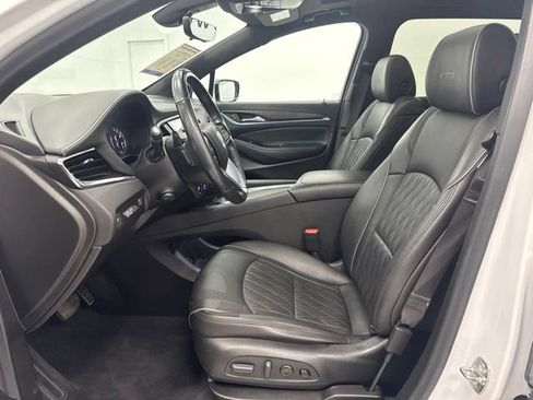Used 2023 Buick Enclave Avenir AWD/4WD image 27