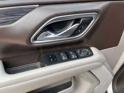 Used 2021 GMC Yukon SLT w/ SLT Premium Package image 10