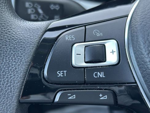 Used 2016 Volkswagen Passat 1.8T S image 22