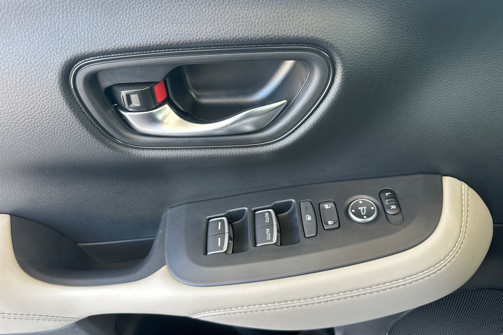 New 2027 Honda HR-V EX-L image 11