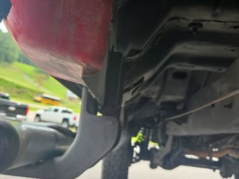 Used 2010 Ford F250 XLT AWD/4WD image 14