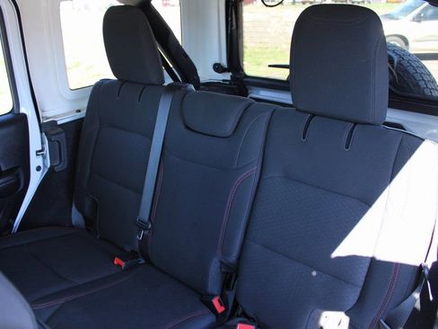 Used 2020 Jeep Wrangler Unlimited Rubicon image 16