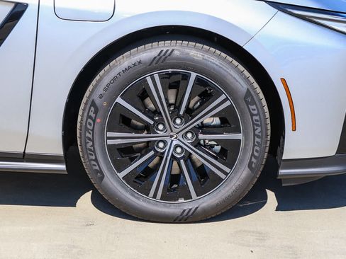 New 2026 Lexus ES 350e w/ Convenience Package FWD image 9