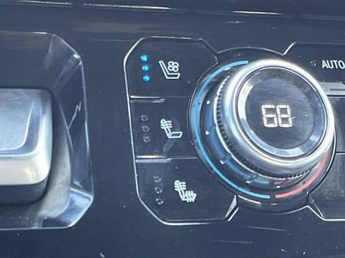 Used 2024 GMC Sierra 2500 AT4 w/ AT4 Preferred Package image 33