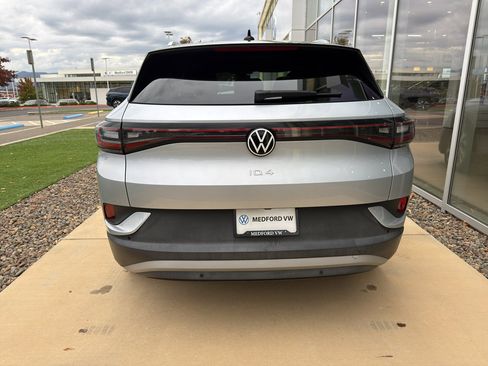 Used 2021 Volkswagen ID.4 Pro S w/ Gradient Package image 6