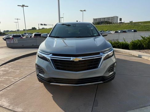 Used 2024 Chevrolet Equinox LT w/ LPO, Floor Liner Package FWD image 12
