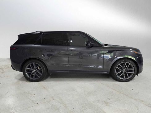 Used 2024 Land Rover Range Rover Sport SE AWD/4WD image 2