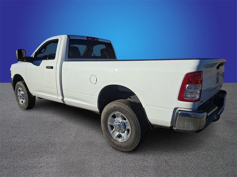 Used 2024 RAM 2500 Tradesman w/ Chrome Appearance Group image 6
