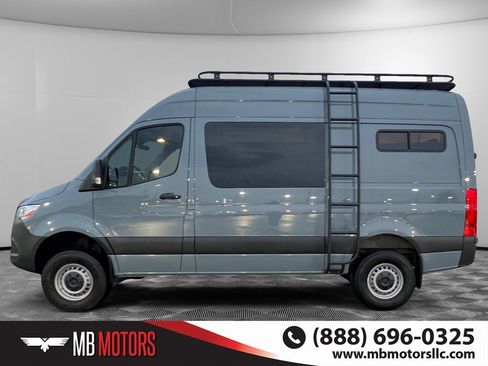 Used 2021 Mercedes-Benz Sprinter 2500 image 8
