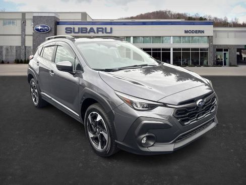 Used 2025 Subaru Crosstrek 2.5i Limited w/ Crosstrek Mirror Package image 3