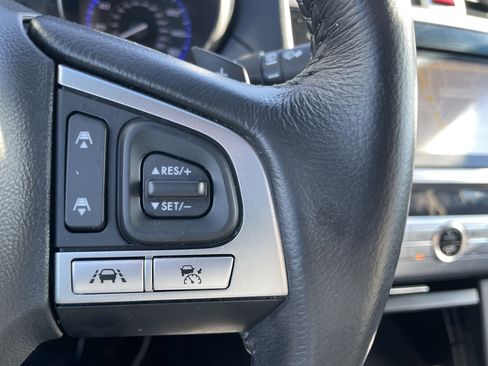 Used 2017 Subaru Outback 3.6R Limited image 17