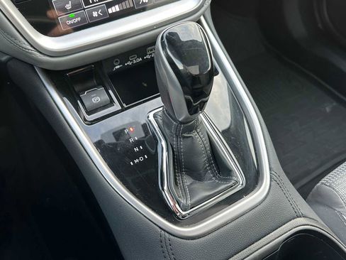 Used 2024 Subaru Outback Premium image 35