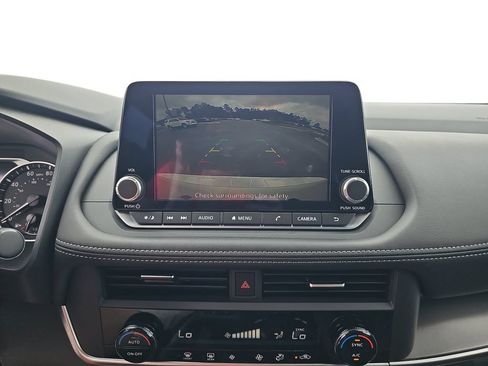 Used 2026 Nissan Rogue SV FWD image 22