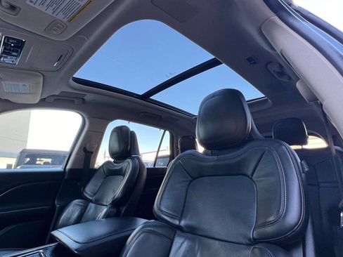 Used 2020 Lincoln Aviator Reserve w/ Equipment Group 202A image 15