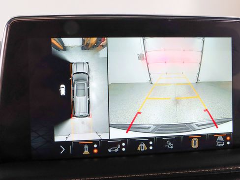 Used 2023 GMC Yukon XL AT4 w/ AT4 Premium Plus Package image 20