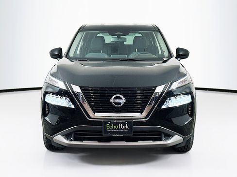 Used 2023 Nissan Rogue SV AWD/4WD image 2
