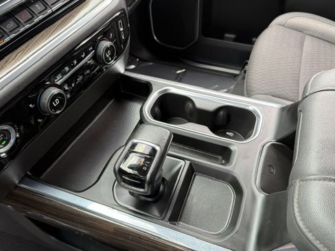 Used 2022 Chevrolet Silverado 1500 LT image 18