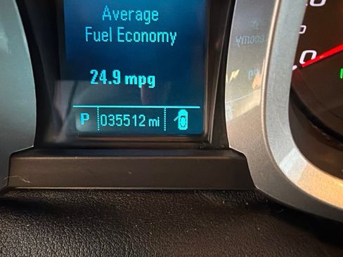 Used 2017 Chevrolet Equinox LT w/ Convenience Package FWD image 8