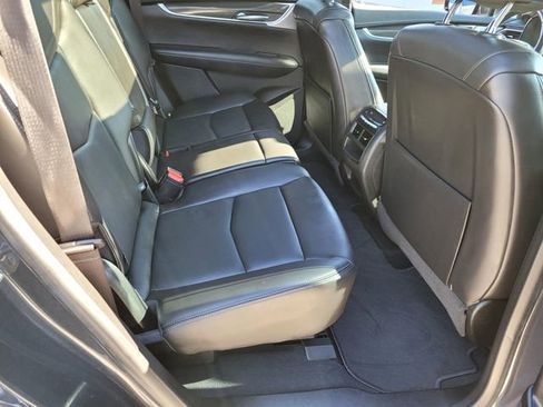 Used 2023 Cadillac XT5 Sportv image 11