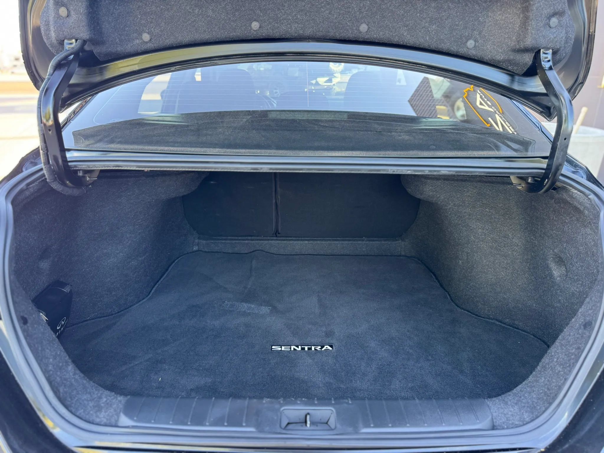 Used 2020 Nissan Sentra SV FWD image 38