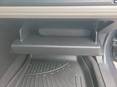 Used 2023 Honda Accord LX image 38