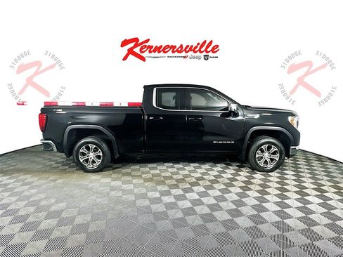 Used 2021 GMC Sierra 1500 SLE w/ X31 Off-Road Package image 8