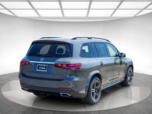 New 2026 Mercedes-Benz GLS 450 4MATIC image 4