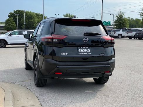 Used 2023 Nissan Rogue SV w/ SV Premium B Package FWD image 5