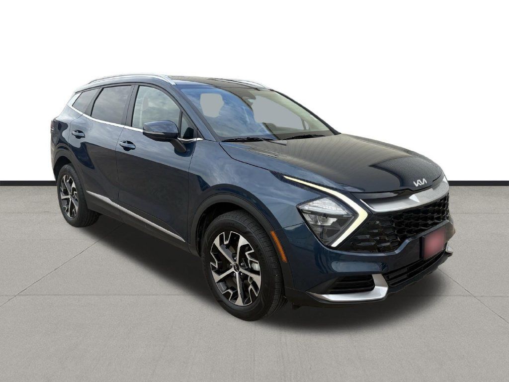 Used 2023 Kia Sportage EX AWD/4WD image 3