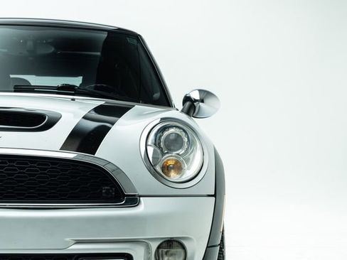 Used 2011 MINI Cooper S image 7